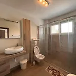 Ola Mare Villa *
