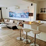 Ola Mare Villa *
